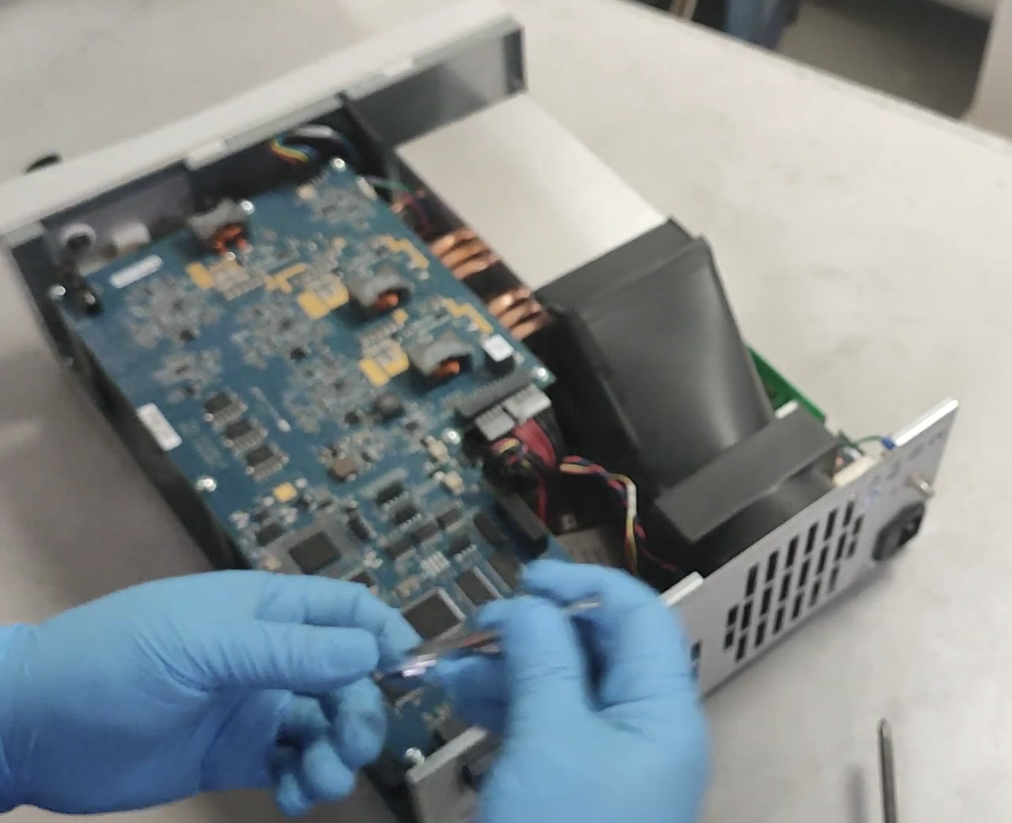 Stryker L9000 冷光源各种报错史赛克腹腔镜专用光源(图4) Stryker L9000 冷光源各种报错史赛克腹腔镜专用光源(图4)